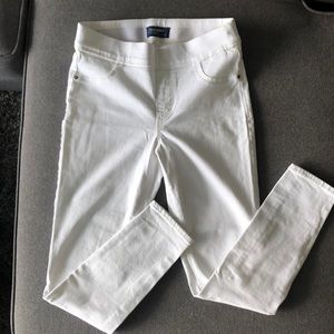 White mid-rise Jeggings